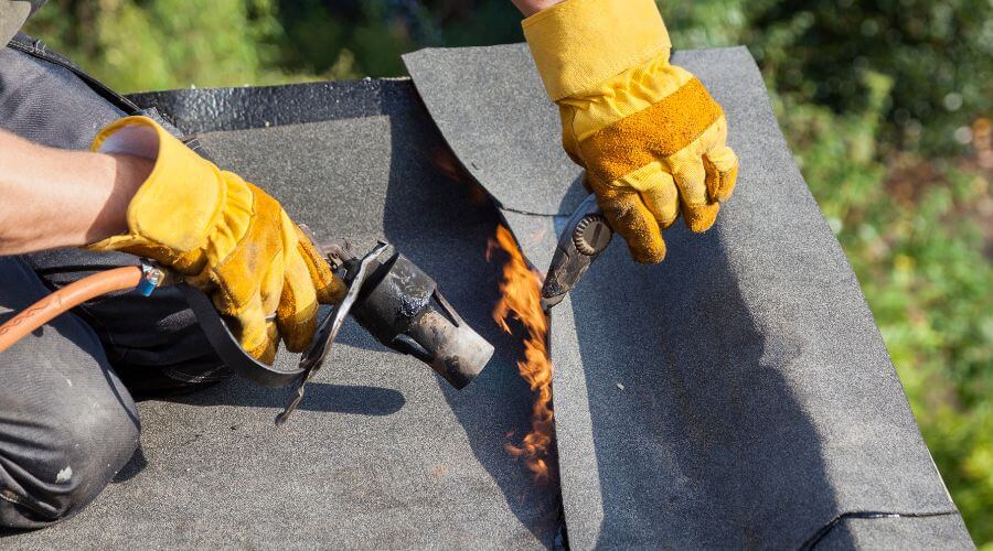 Professional gutter cleaning in Bird Island, MN